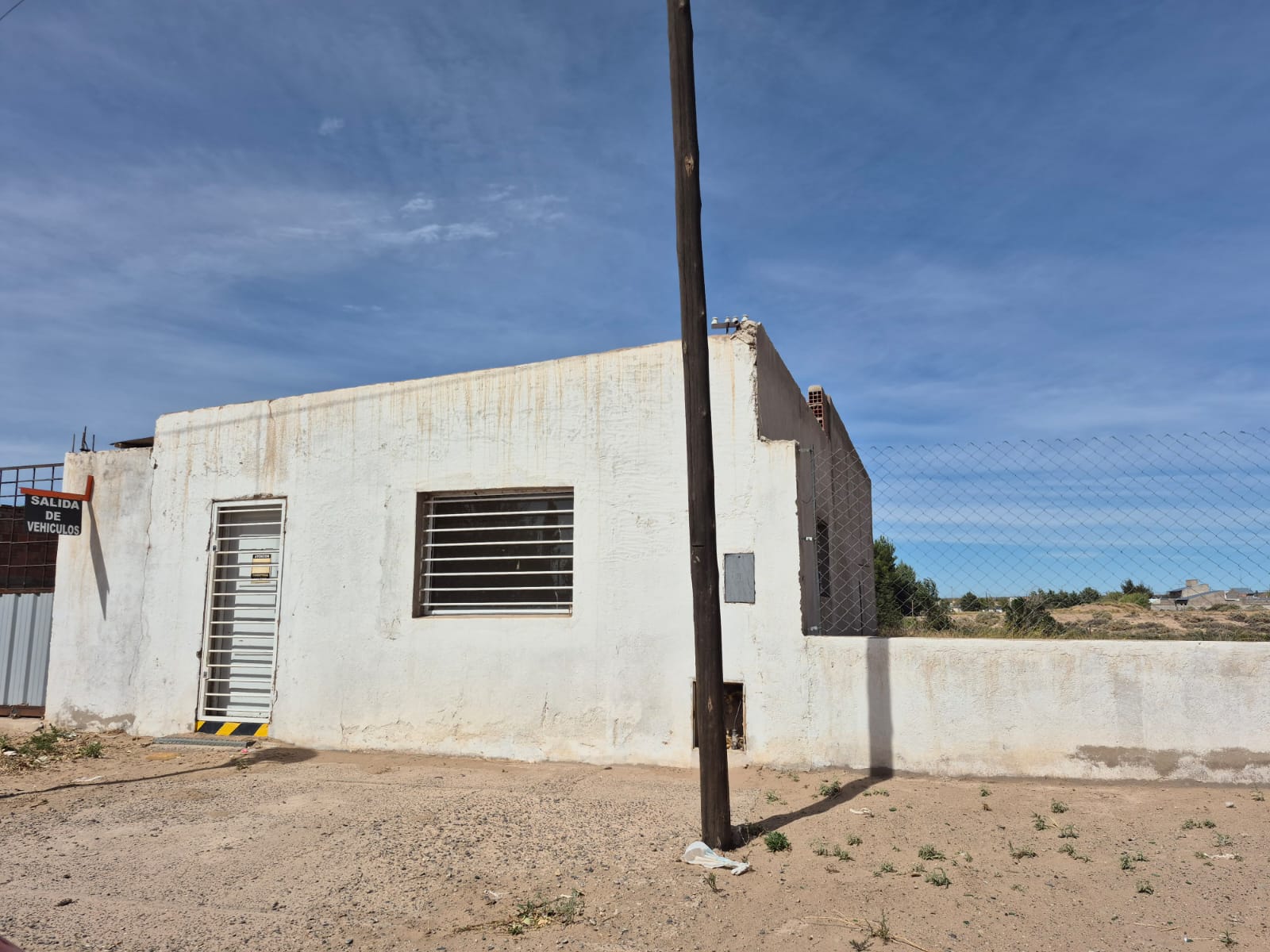 lote con oficina